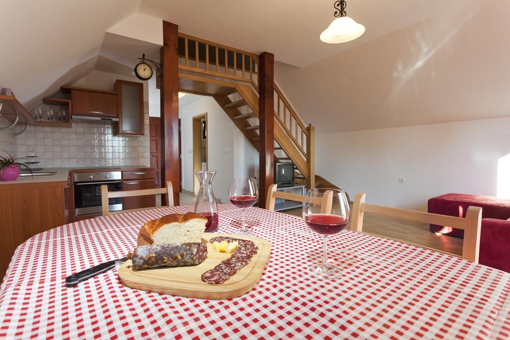 Vineyard Cottage Lustek Novo Mesto Szoba fotó